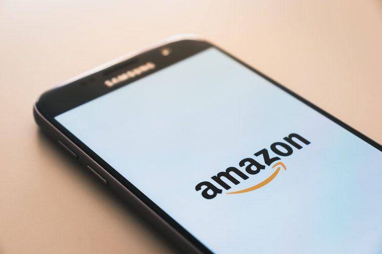 Perusahaan ritel raksasa, Amazon. unsplash.com/Christian Wiediger