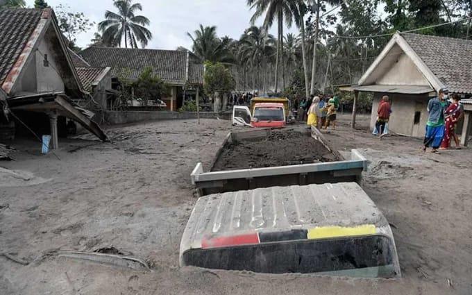 Kendaraan Rusak Akibat Abu Vulkanik, Bisa Klaim Asuransi? 