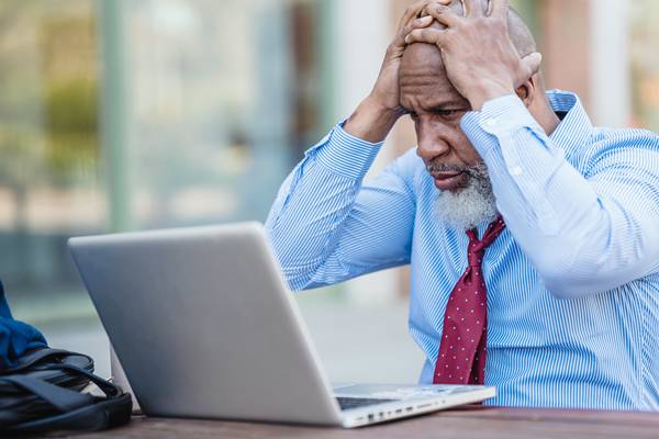 Cara agar data tidak disebar oleh pinjol dengan melapor ke POLRI (pexels.com/nicola-barts)