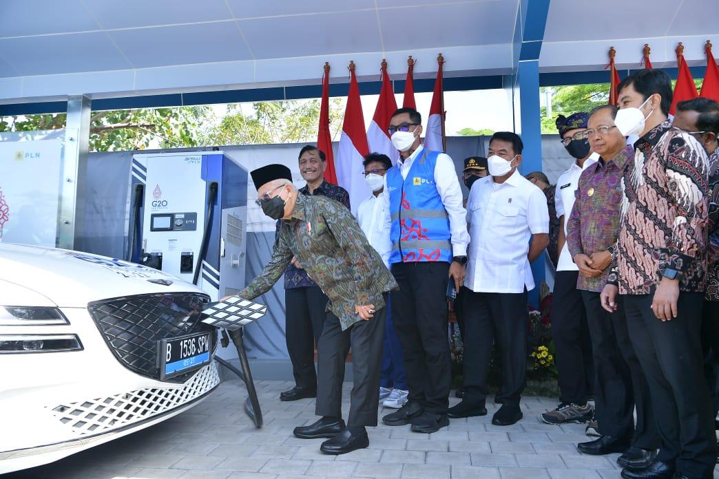 Kendaraan Dinas akan Diganti 'EV': Ada 400 Ribu Motor, 150 Ribu Mobil