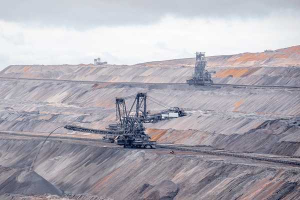 Bayan Resources (BYAN) Umumkan Force Majeure Usai RKAB 2026 Tak Terbit
