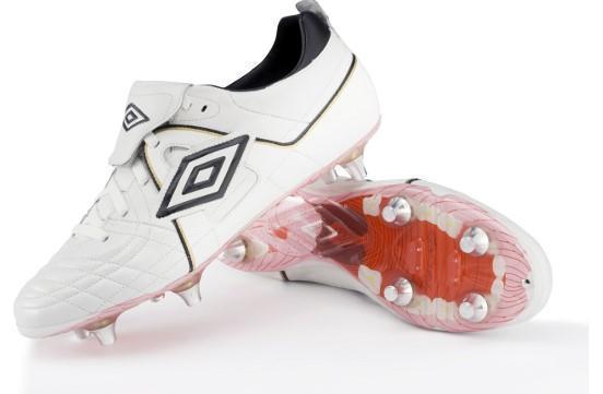 5 Sepatu Bola Termahal di Dunia, Sampai Rp407 Juta Sepasang | Fortune IDN