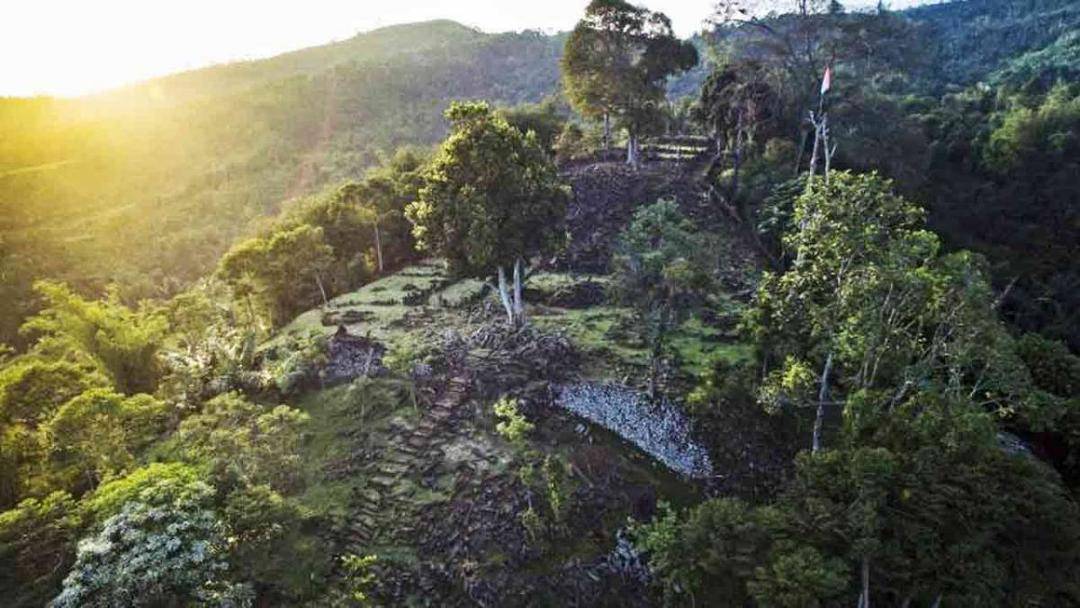 Situs Megalitikum Gunung Padang. (disparbud.jabarprov.go.id)