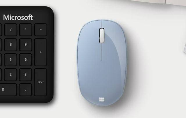 ilustrasi Microsoft Design Bluetooth Mouse (dok.microsoft)