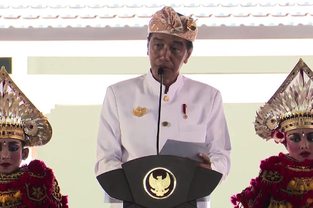 Kunjungan Meningkat, Jokowi: Pura Besakih Semrawut Bila Tak Ditata