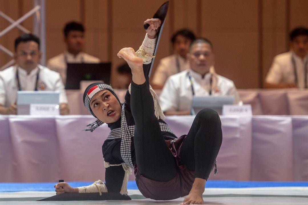 Atlet Kun Bokator putri Indonesia Deslya Anggraini. (ANTARAFOTO/Muhammad Adimaja)