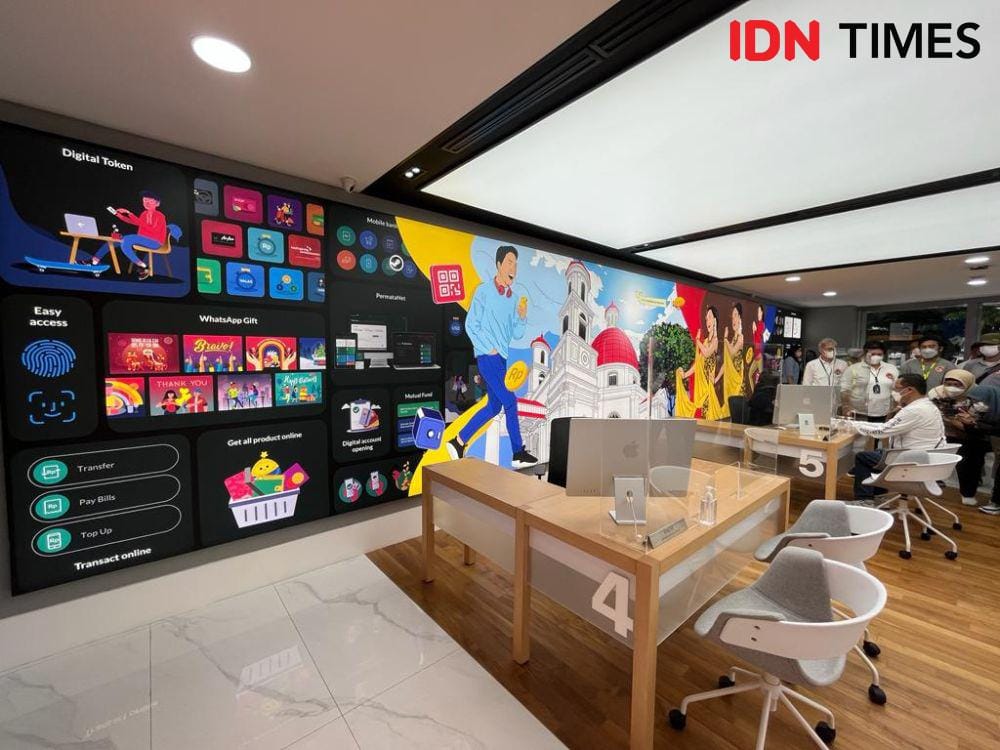 Ilustrasi layanan digital perbankan PermataBank. (IDN Times/Anggun Puspitoningrum)