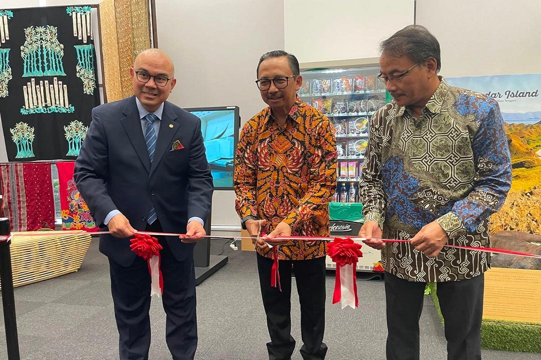 Indonesia Halal Vending Machine Pertama Hadir di Jepang