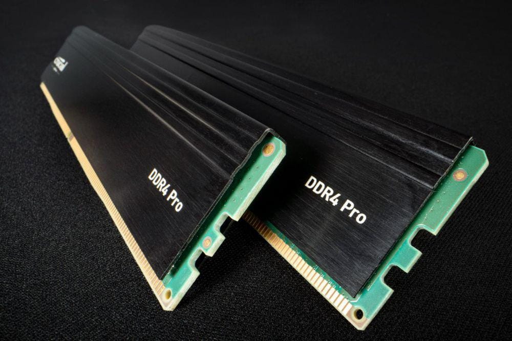ilustrasi Crucial DRAM DDR5 dan DDR4 Pro (dok. Micron Technology, Inc)