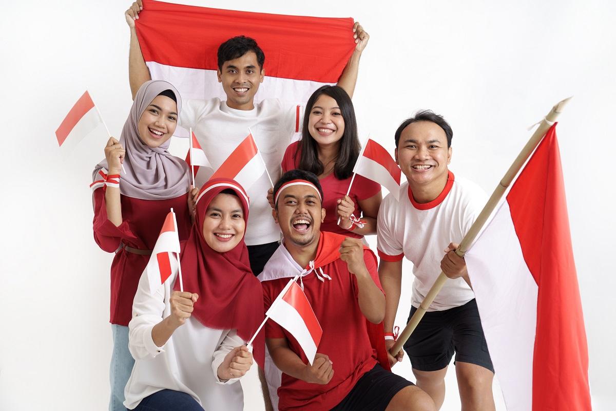 Tips Gaya Busana Trendi Menyambut 78 Tahun Kemerdekaan Indonesia