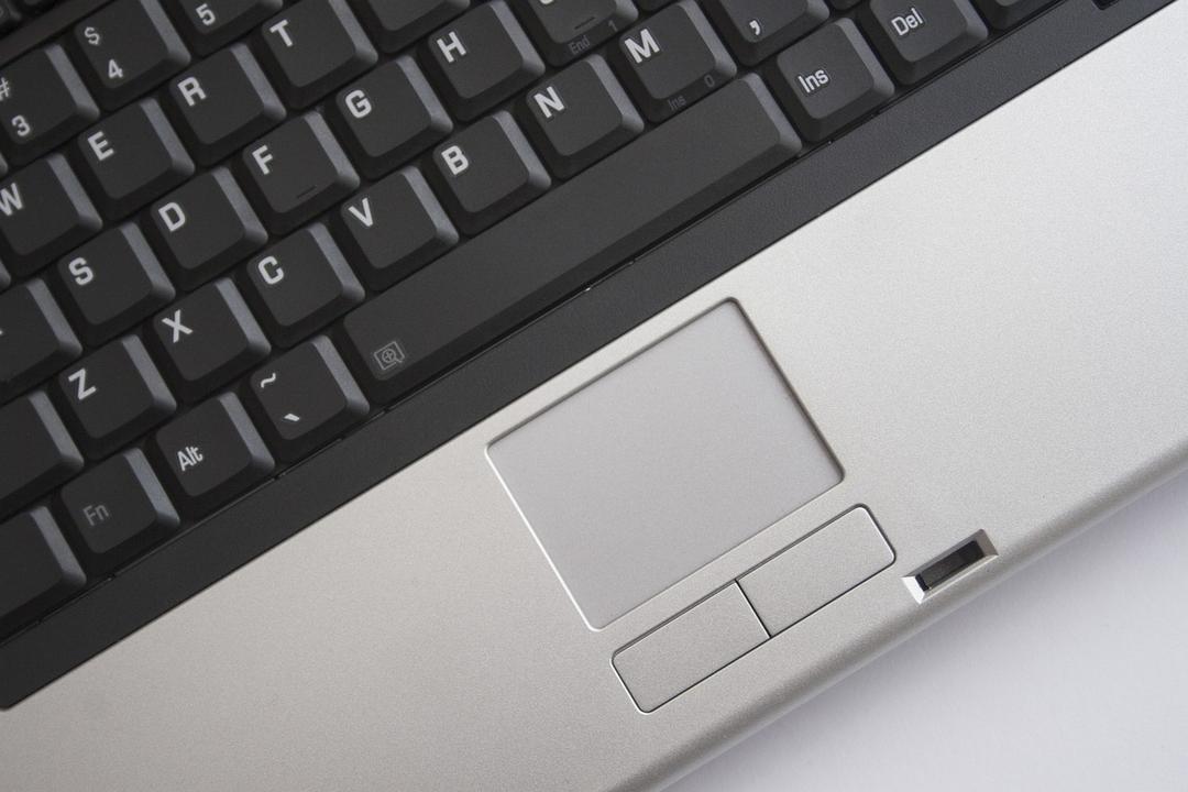 Berbagai Penyebab Touchpad Laptop Tak Berfungsi dan Solusinya