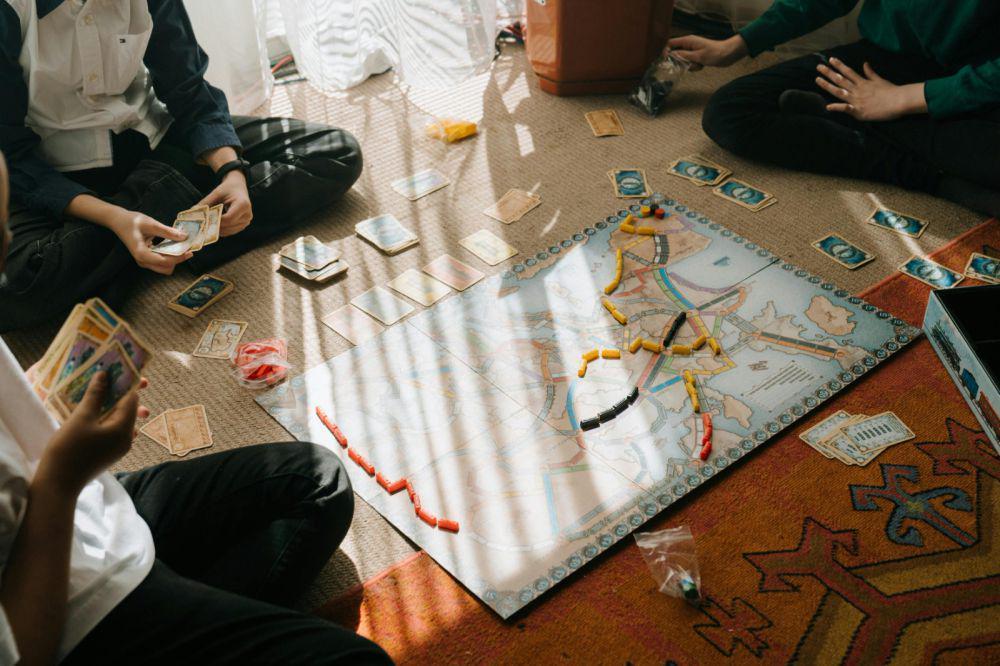 ilustrasi board game (pexels.com/ Cottonbro Studio)