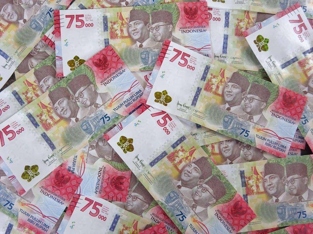 ilustrasi rupiah (pexels.com/Robert Lens)