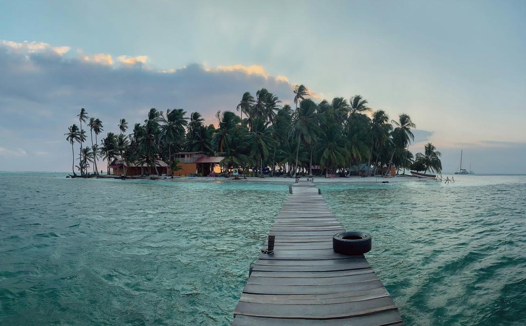 10 Pulau Pribadi untuk Liburan Mewah yang Tak Terlupakan