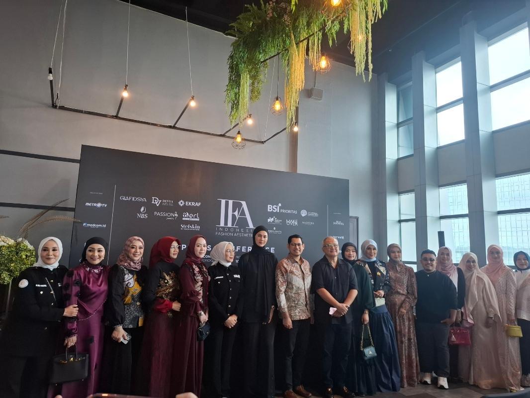 Inspirasi Idulfitri 17 Desainer Modest Fashion: Elegan dan Eksklusif