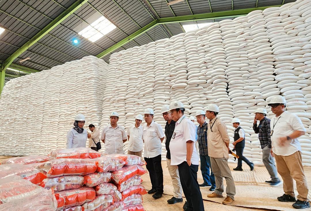 Pemerintah akan Impor 200 Ribu Ton Gula Mentah pada 2025