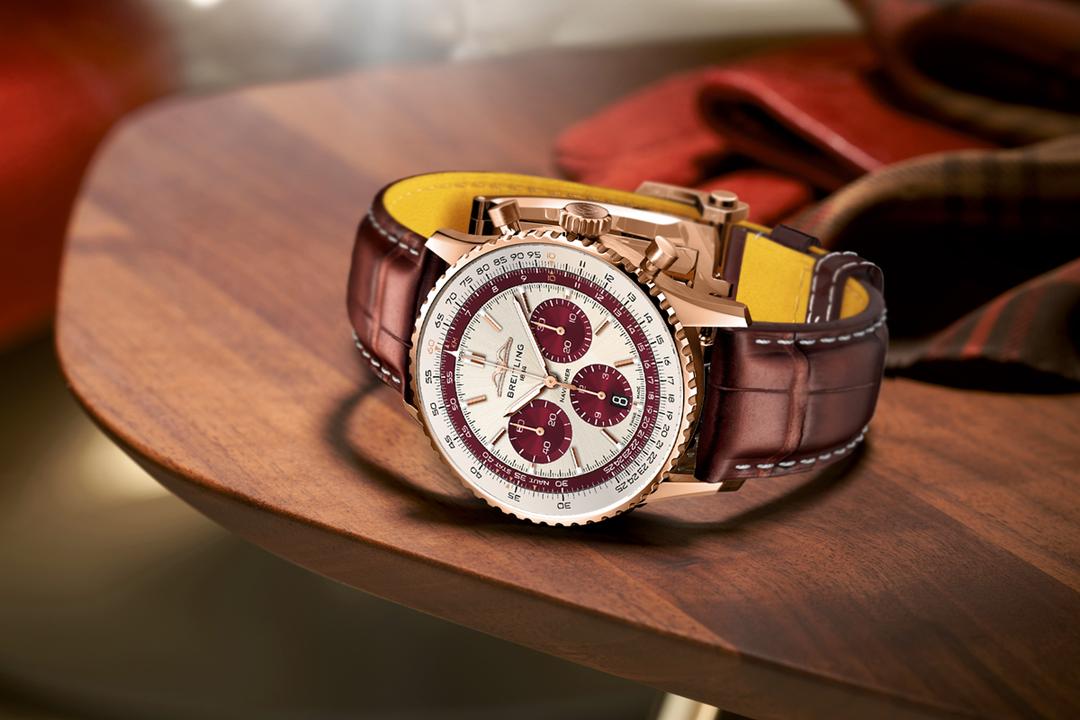 Navitimer B01 Chronograph 43, Rilisan Spesial 25 Tahun The Time Place