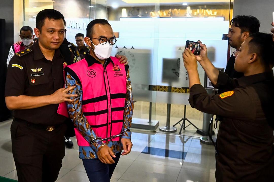 Tujuh Tersangka Korupsi Minyak, Ada Bos Pertamina Patra Niaga dan PIS