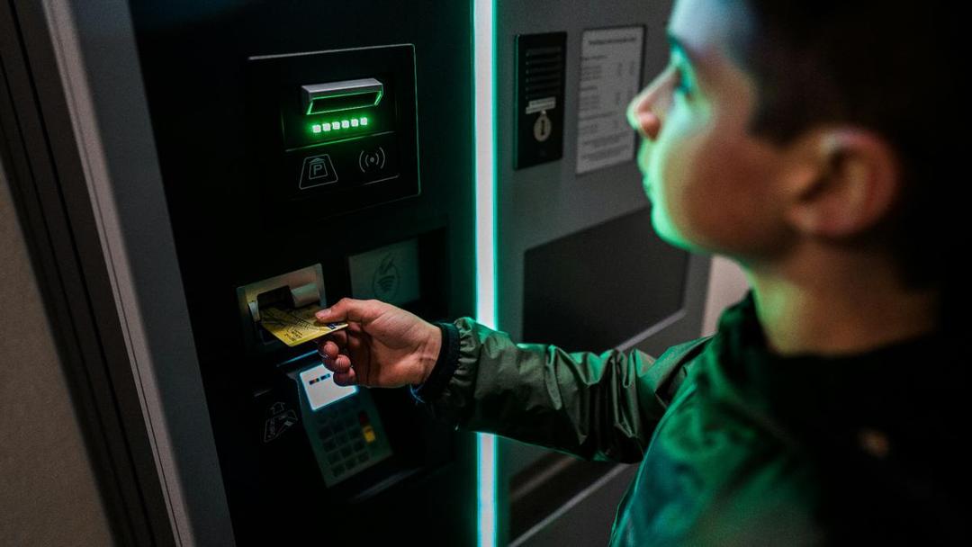 Cara Tarik Tunai Tanpa Kartu ATM BRI