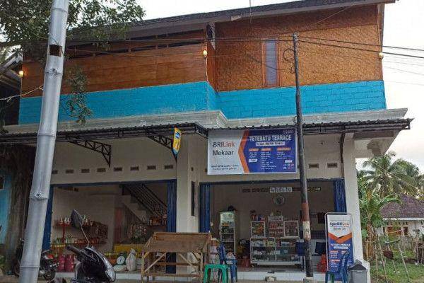 Salah satu agen BRILink di Desa Tetebatu, Kecamatan Sikur, Kabupaten Lombok Timur. (Dok. Husniati)
