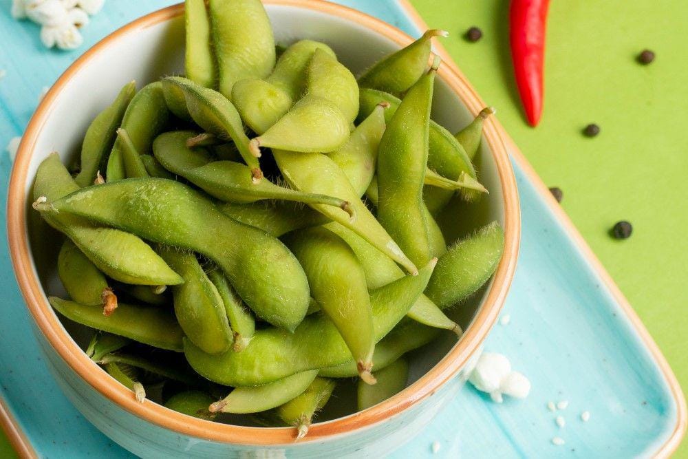 Ilustrasi edamame (freepik.com/stockking)