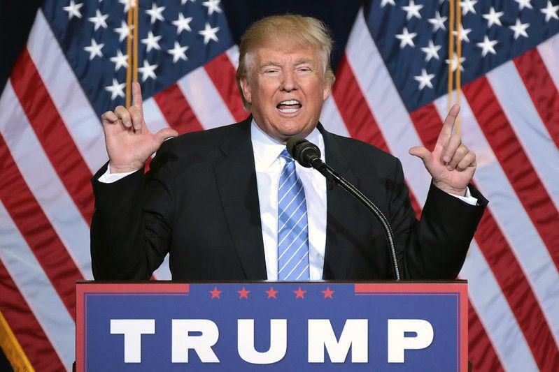 Donald Trump  Berpidato (www.flickr.com/Gage Skidmore