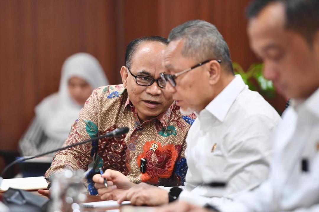 Prabowo Tugasi Menkop Wujudkan 80 Ribu Koperasi Merah Putih