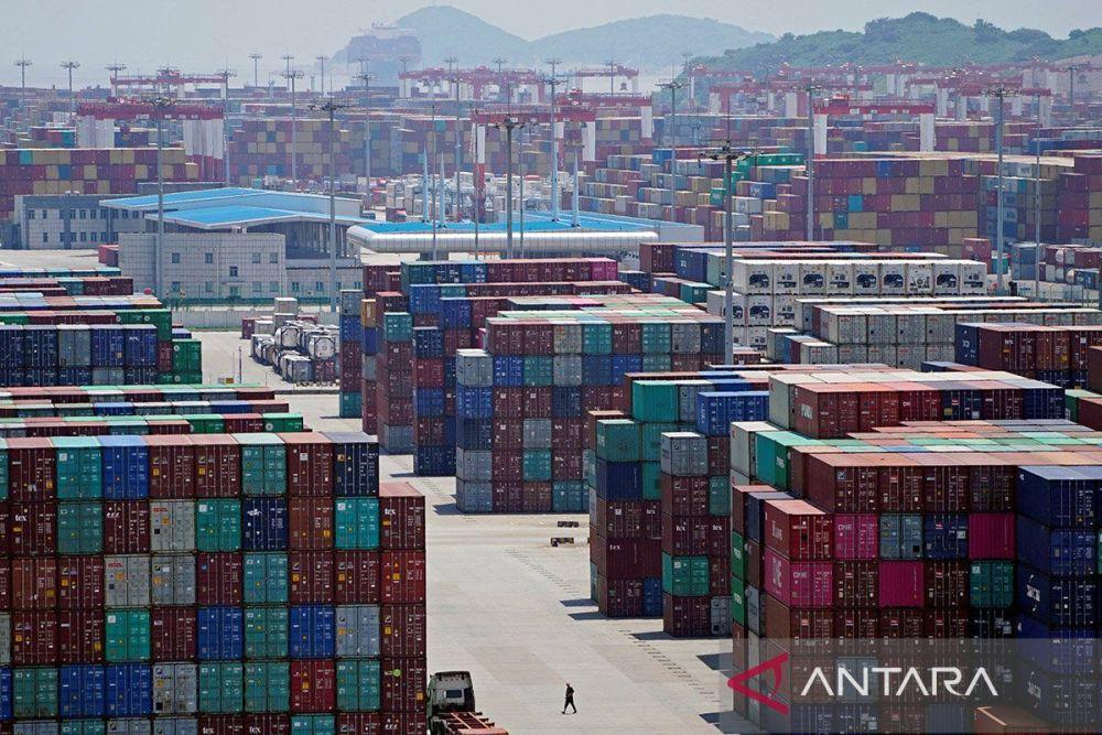 Neraca Perdagangan Indonesia April 2025 Surplus US$0,16 Miliar 