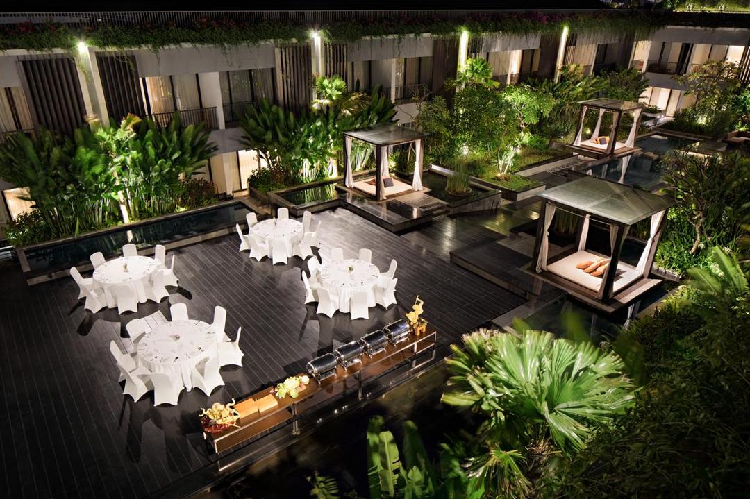 Copy of Group Dinner at the Heavenly Garden.jpg