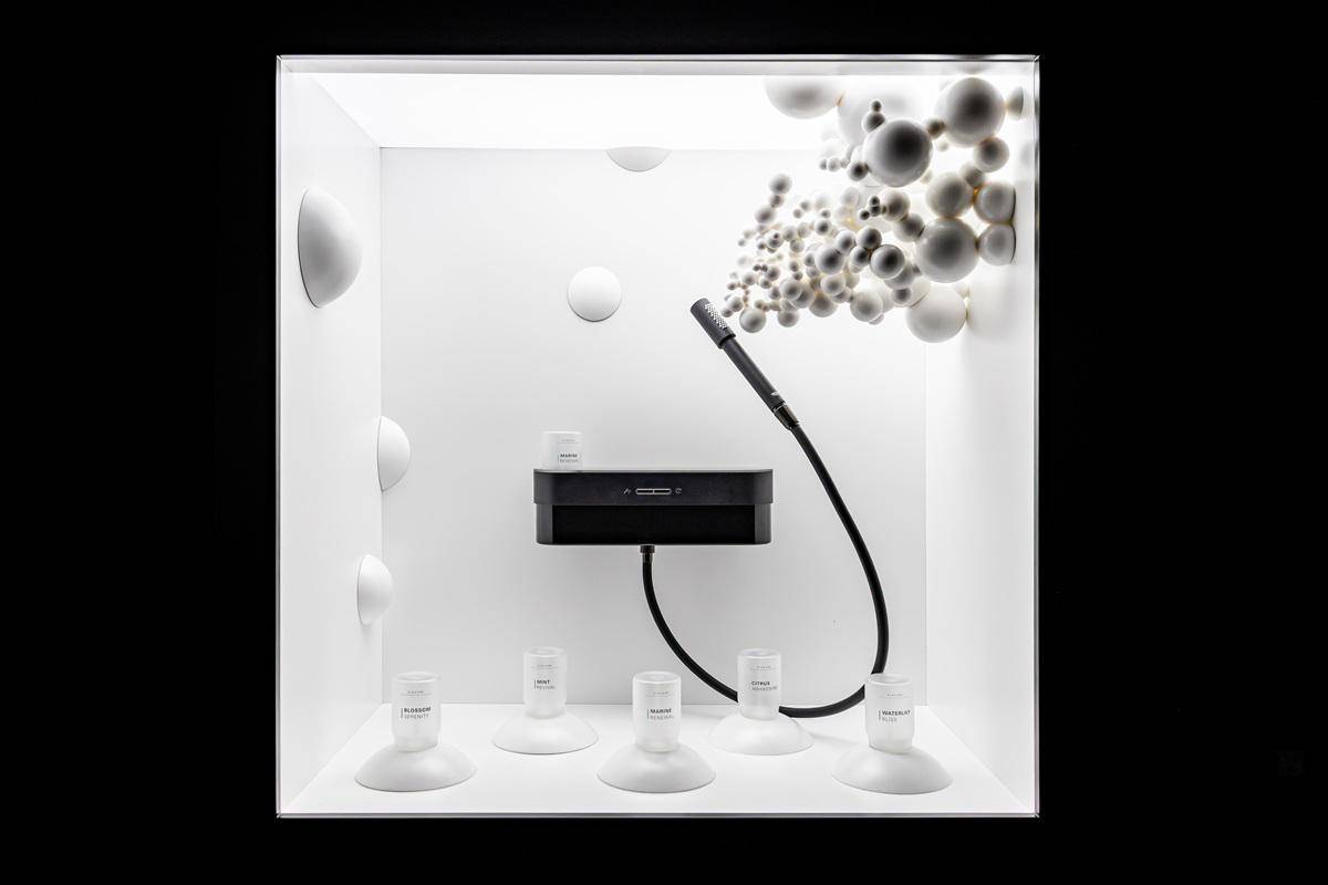 GROHE_MDW_Aqua_Gallery_Purefoam.jpg