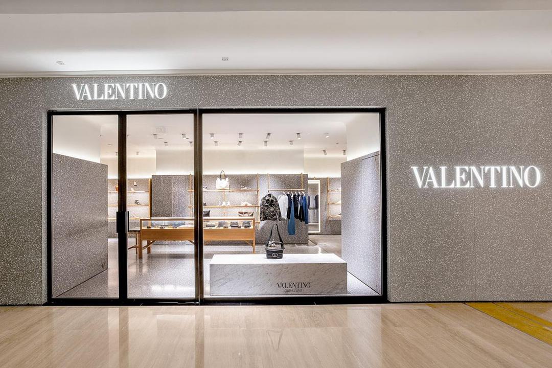 Valentino Catat Penurunan Laba 22% di Tengah Lesunya Pasar