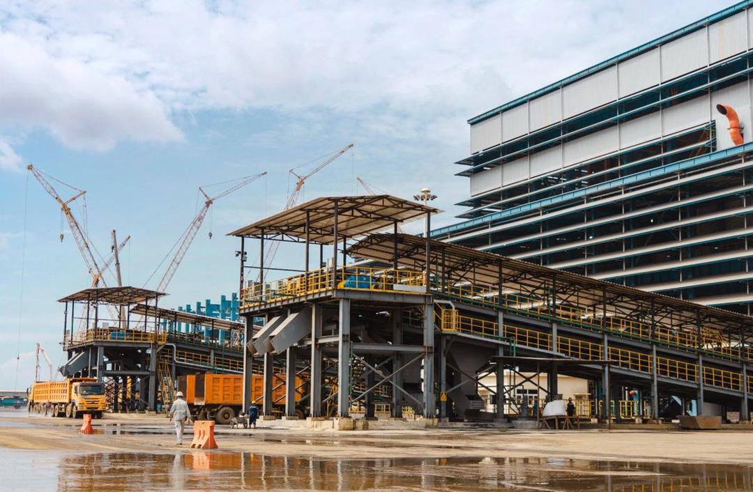 Foto1, Fase pertama smelter RKEF KPS yang rampung pada Januari 2025 dan mencapai.jpg