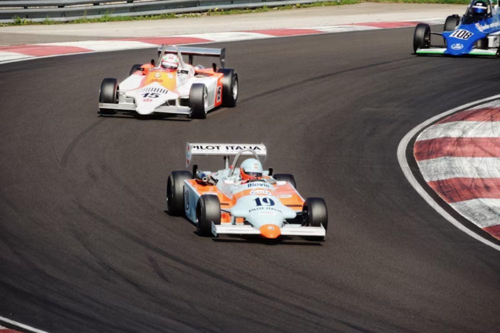 mobil F1 termahal