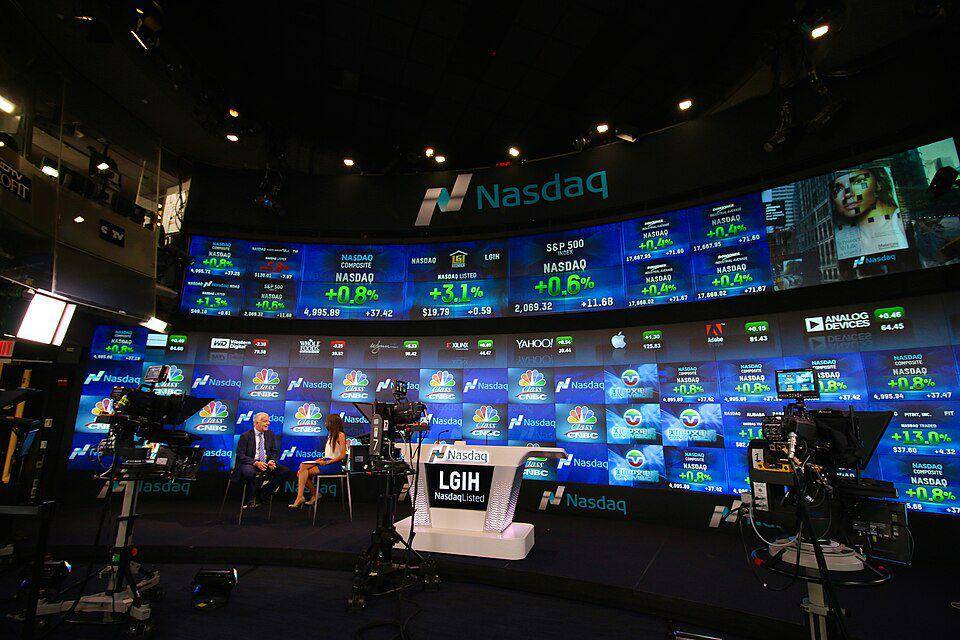 Ilustrasi indeks saham Nasdaq (commons.wikimedia.org/Luca Marfè at Italia all'ONU)