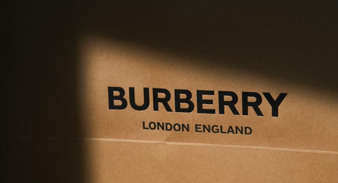 Mengenal Siapa Pemilik Burberry, Brand Fesyen Mewah Asal Inggris