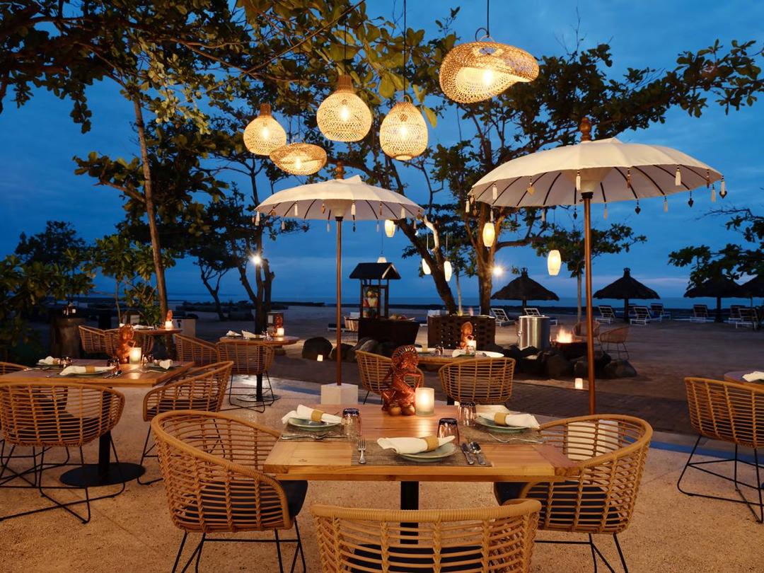 Enjoy Beachfront “Summer BBQ” at Toya Beach Bar & Grill, Sofitel Bali