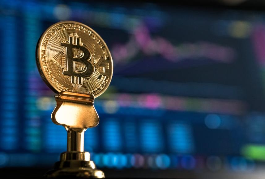 ilustrasi harga bitcoin.png