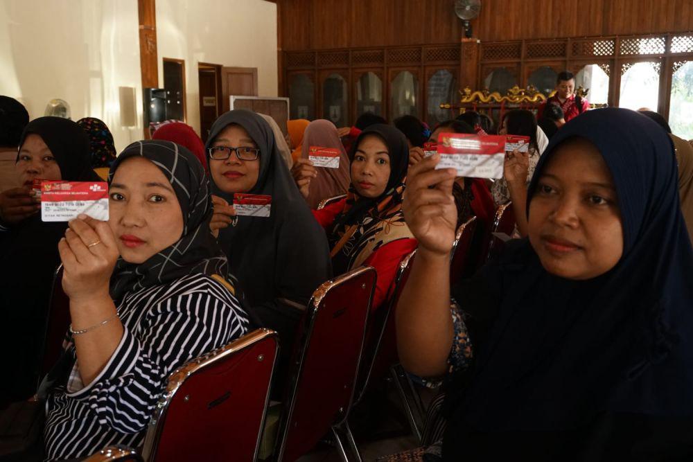 Bansos dan Subsidi Upah Buat Orang Makin Rajin menabung 