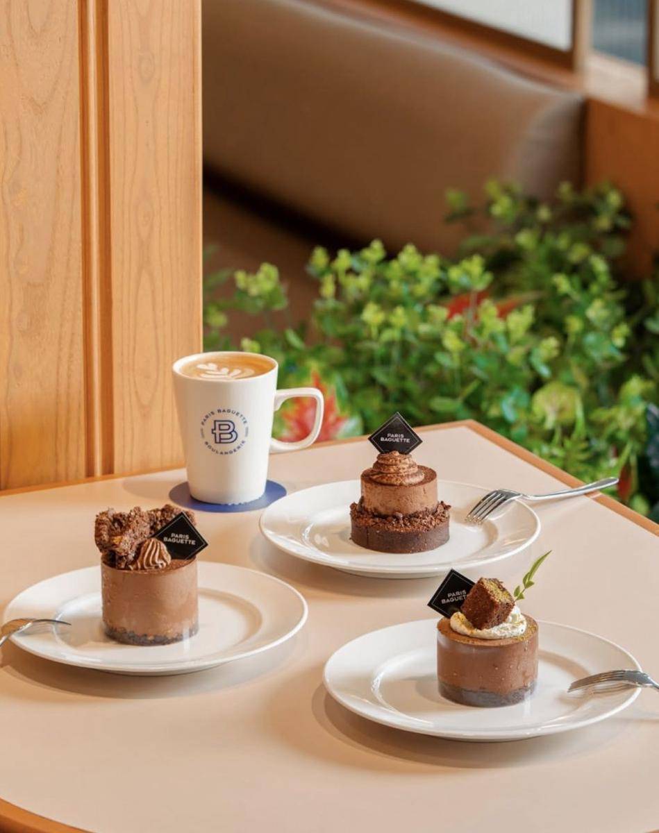 Paris Baguette (https://www.instagram.com/parisbaguette_id/)