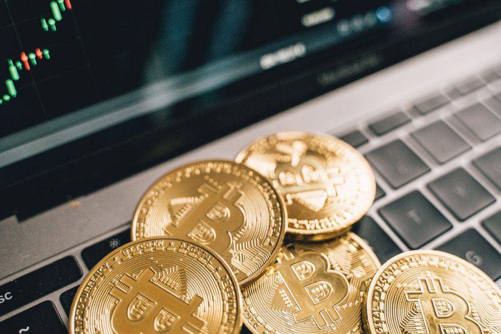 ilustrasi tabungan emas digital (pexels.com/Alesia Kozik)