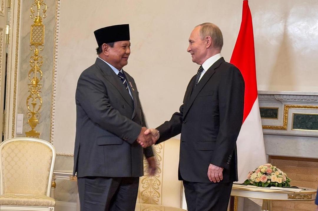 antarafoto-pertemuan-bilateral-presiden-prabowo-dengan-presiden-putin-1750380475.jpg