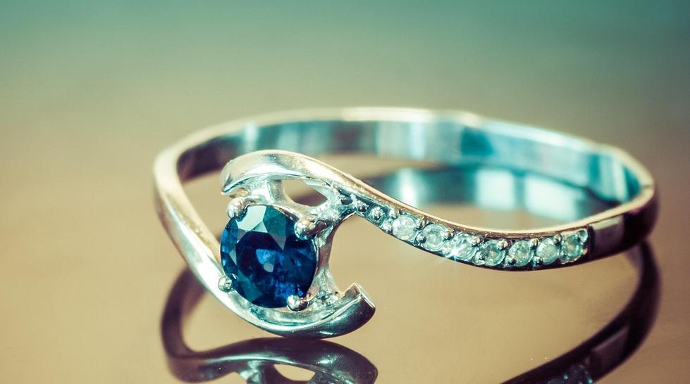 Kenapa Harga Blue Sapphire Mahal? Ini 7 Alasannya
