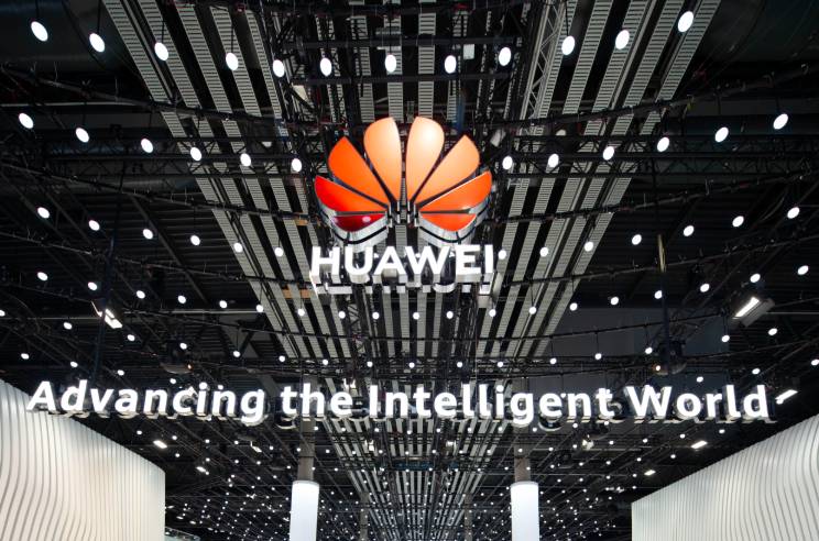 Logo Huawei di MWC24 di Barcelona (huawei.com)