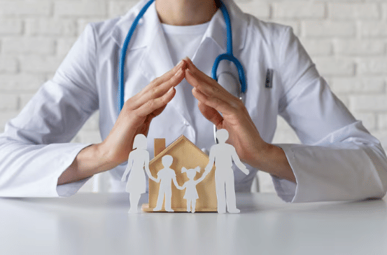 ilustrasi asuransi keluarga (freepik.com/yana