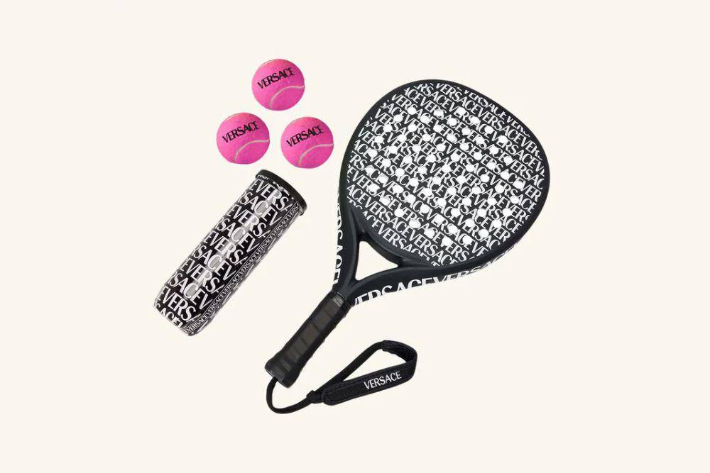 Raket padel termahal dari Versace