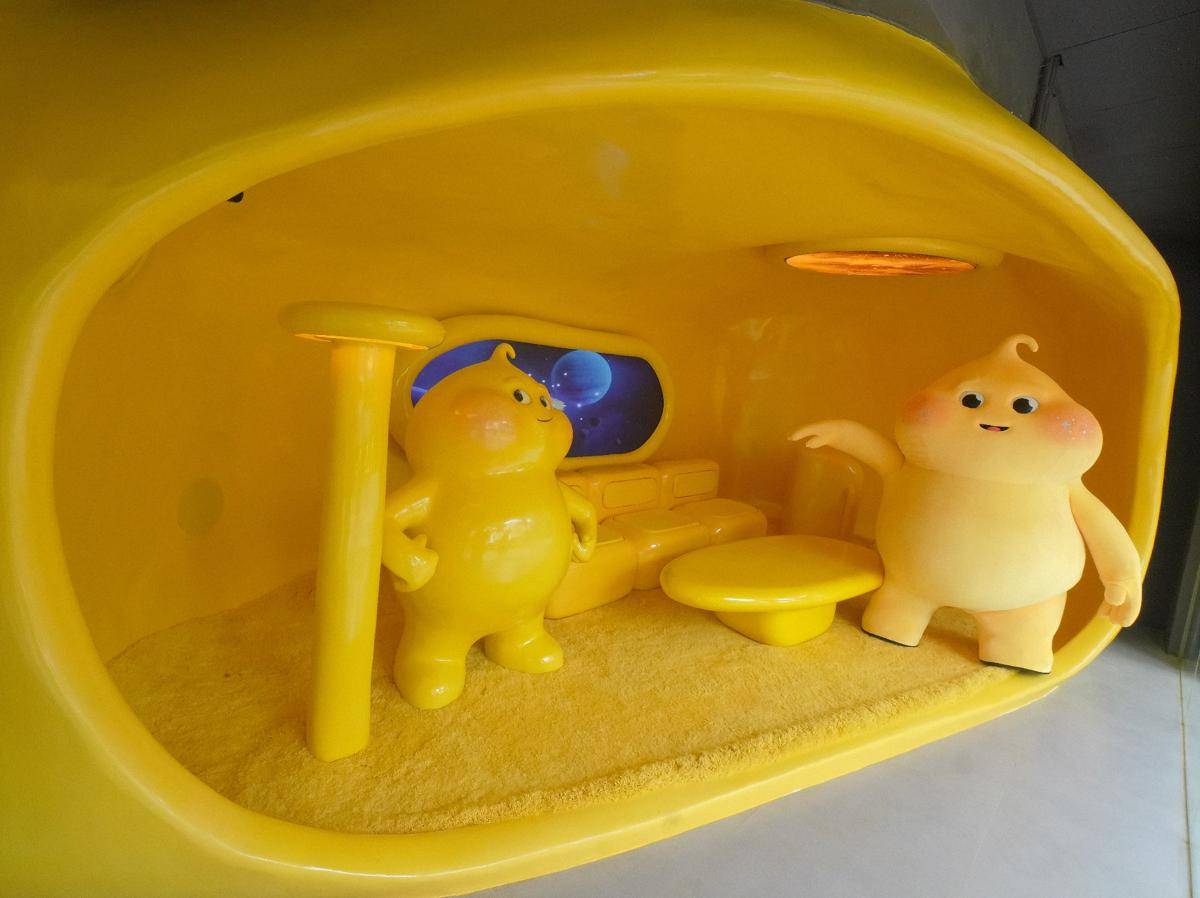 BB LOUNGE.jpg