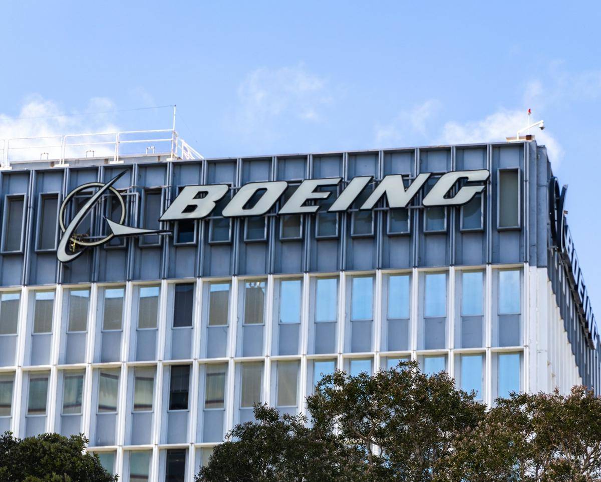 Kantor Pusat Boeing. (unsplash.com/svenpiper)