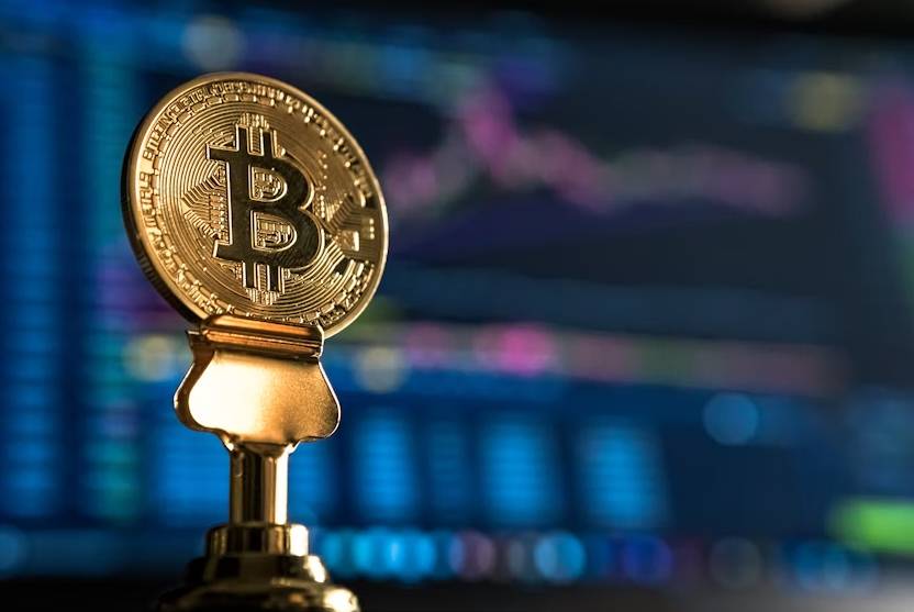 Bitcoin tembus 2 miliar.png