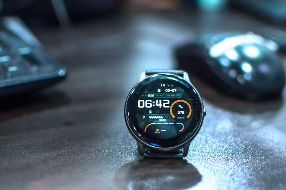 Smartwatch pria 