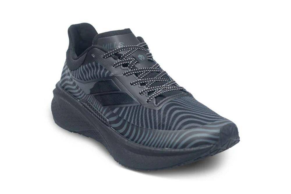 Sepatu running dari Mills